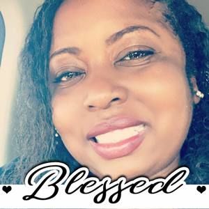 Meet your Posher, Monique